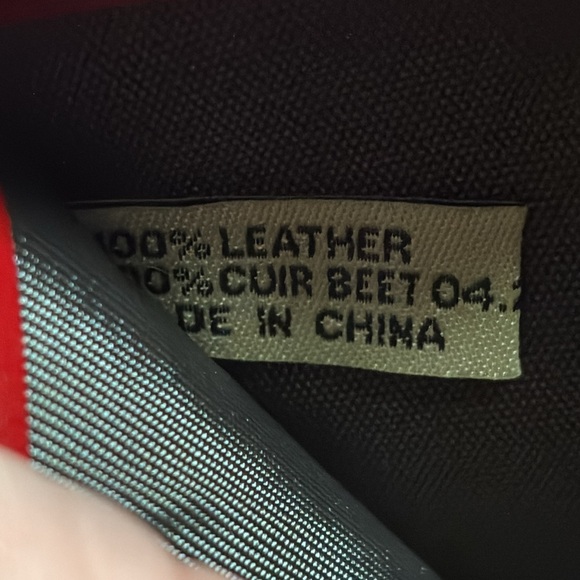 Patricia Nash Duby Red Civita Leather Bifold Wallet - Picture 10 of 13